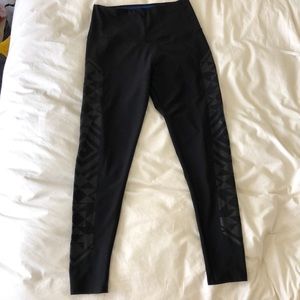 High waisted leggings